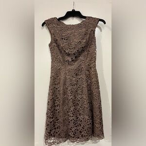 Adrianna Papell cocktail dress size 4 brown